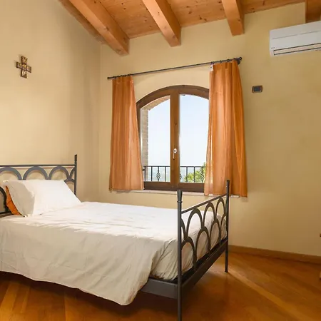 ヴィラ Belvedere San Bartolo By Posarellivillas Cerreto Castello